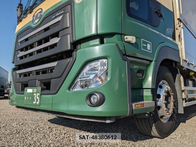 Nissan QUON 2018-04 6016766-24