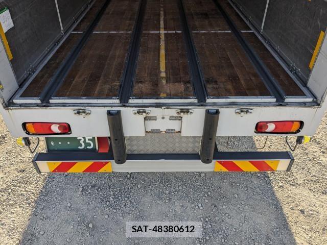 Nissan QUON 2018-04 6016766-8