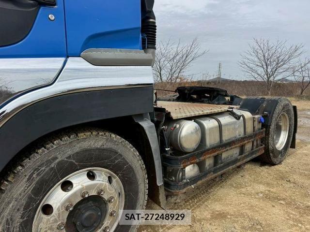 Nissan QUON 2018-06 6016774-15