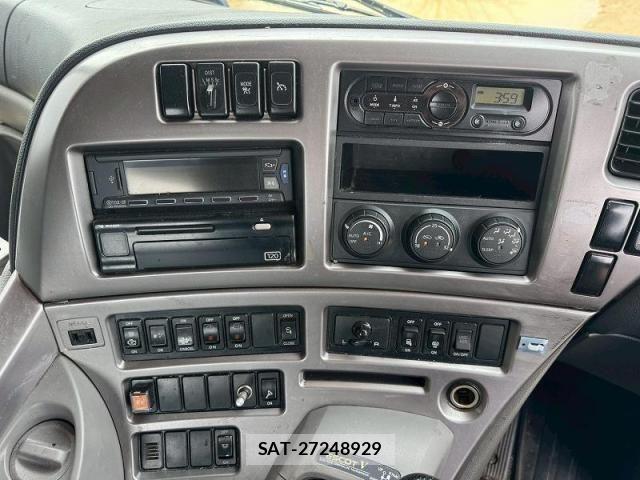 Nissan QUON 2018-06 6016774-28