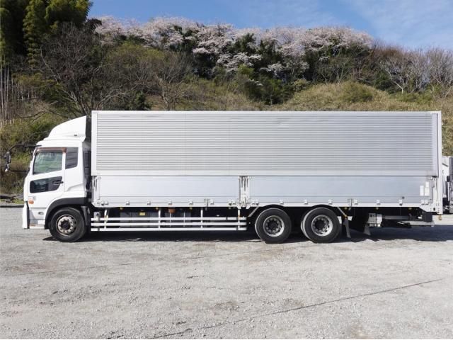 Nissan QUON 2013-02 6050511-10