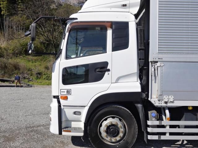 Nissan QUON 2013-02 6050511-12