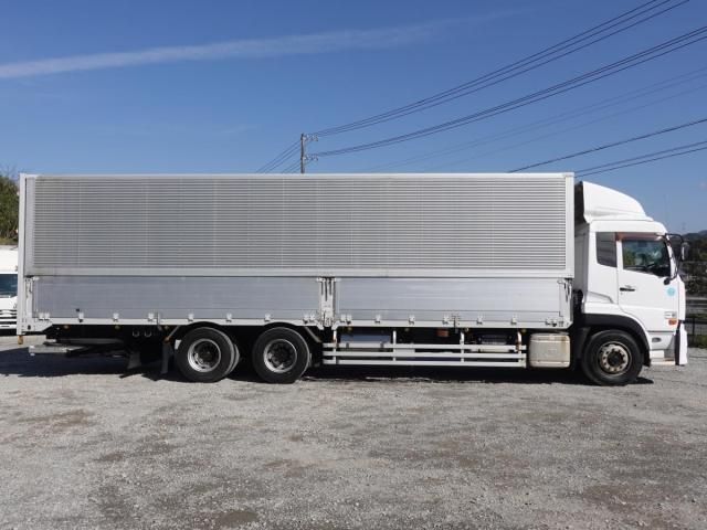 Nissan QUON 2013-02 6050511-7