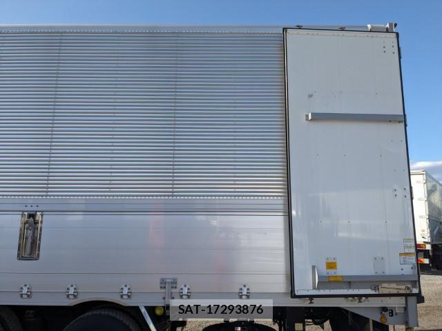 Nissan QUON 2021-10 6218718-18