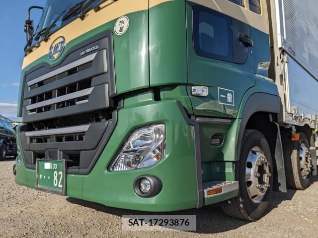 Nissan QUON 2021-10 6218718-24