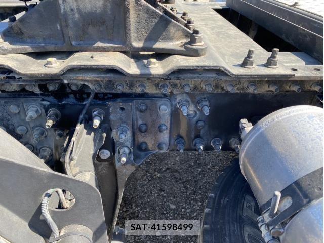 Nissan QUON 2020-12 6246887-19