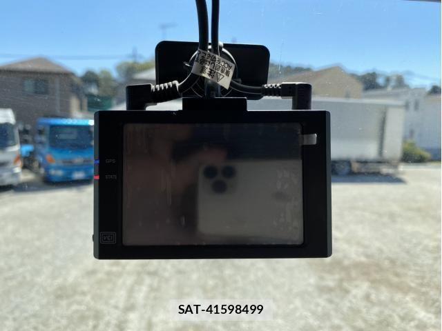 Nissan QUON 2020-12 6246887-28