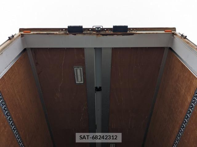 Nissan QUON 2018-03 6246888-9