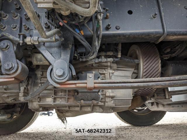 Nissan QUON 2018-03 6246888-22