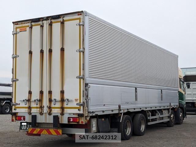 Nissan QUON 2018-03 6246888-3
