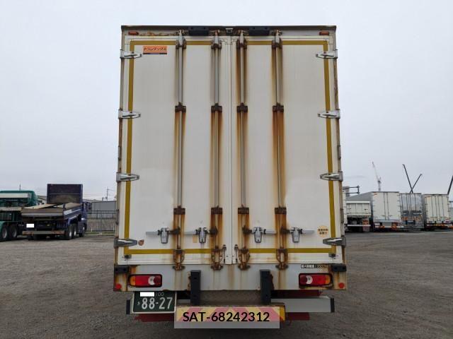 Nissan QUON 2018-03 6246888-4
