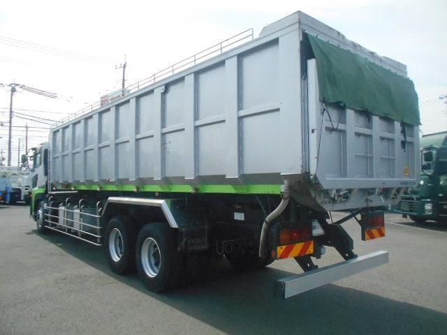 Nissan QUON 2014-06 6274354-3