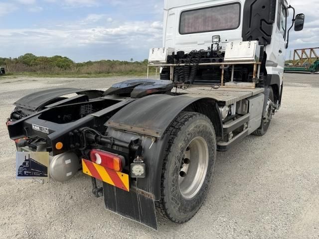 Nissan QUON 2020-08 6530380-13