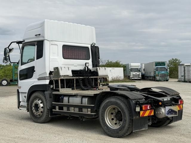 Nissan QUON 2020-08 6530380-3