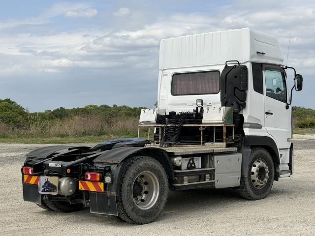 Nissan QUON 2020-08 6530380-5