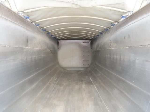 Nissan QUON 2021-03 6596889-10