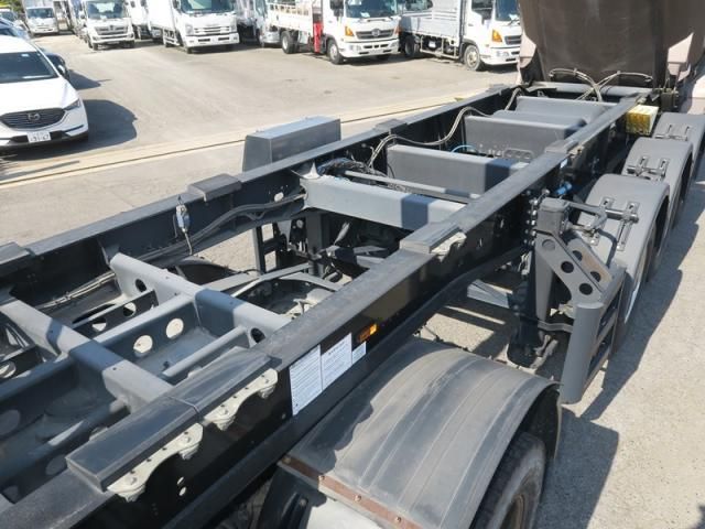 Nissan QUON 2021-03 6596889-15