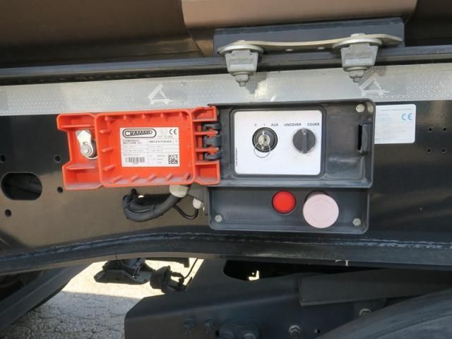 Nissan QUON 2021-03 6596889-21