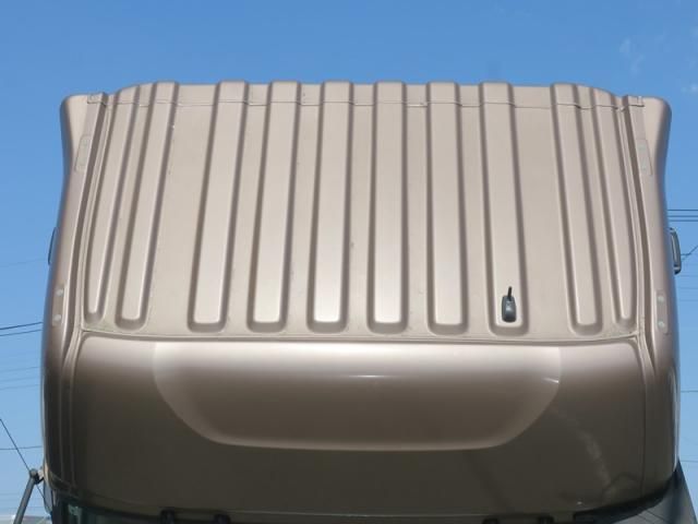 Nissan QUON 2021-03 6596889-25