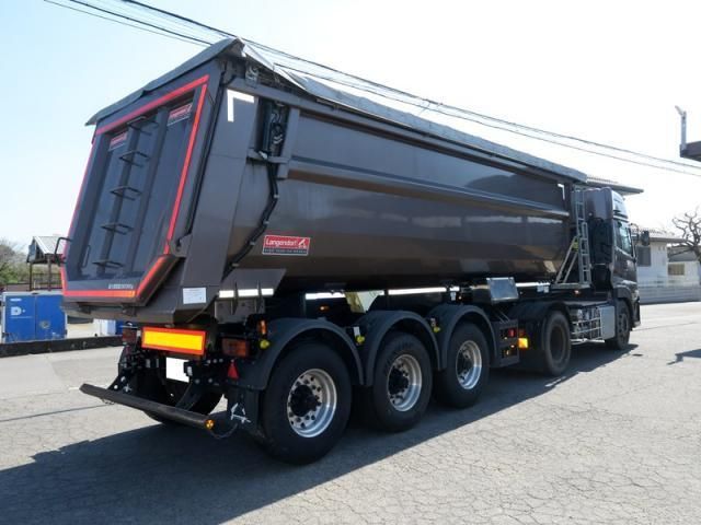 Nissan QUON 2021-03 6596889-5