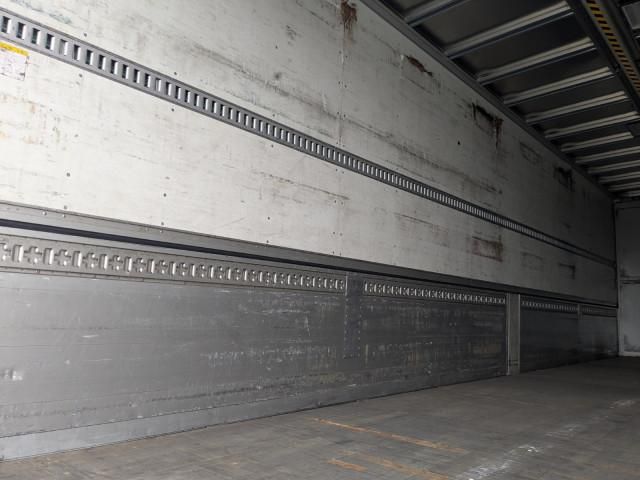 Nissan QUON 2014-03 6596960-11