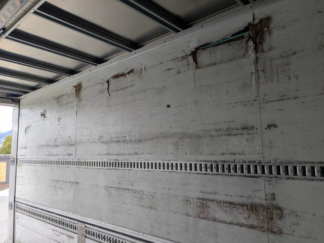 Nissan QUON 2014-03 6596960-18