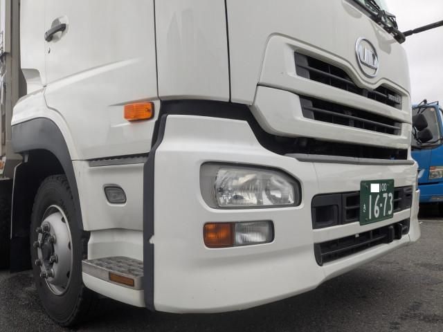 Nissan QUON 2014-03 6596960-24