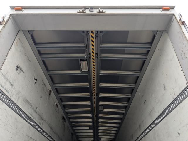 Nissan QUON 2014-03 6596960-8