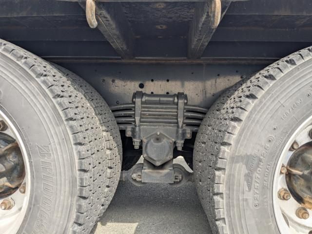 Nissan QUON 2018-06 6596890-9