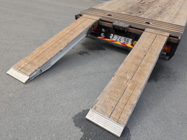 Nissan QUON 2018-06 6596890-17