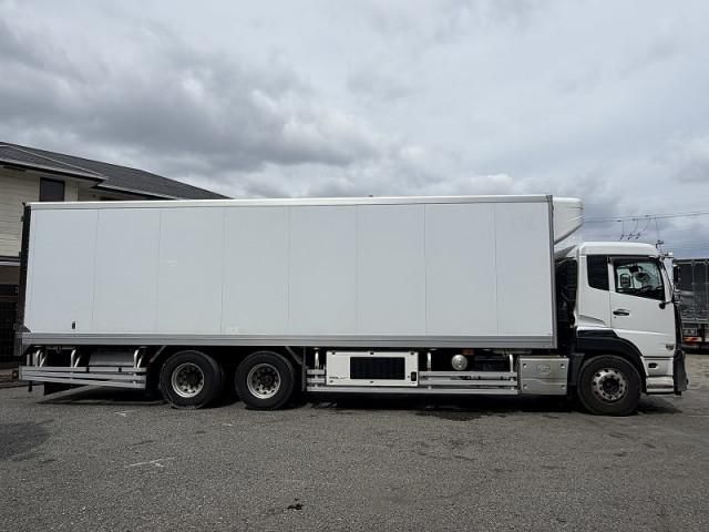 Nissan QUON 2020-12 6596899-7