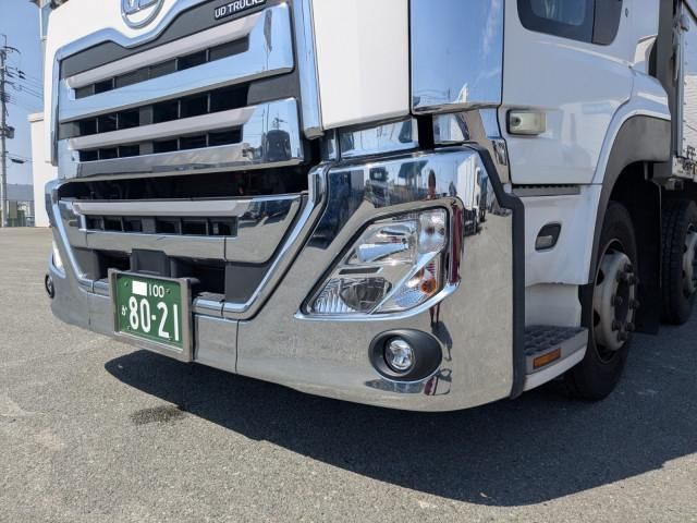Nissan QUON 2020-09 6596898-24