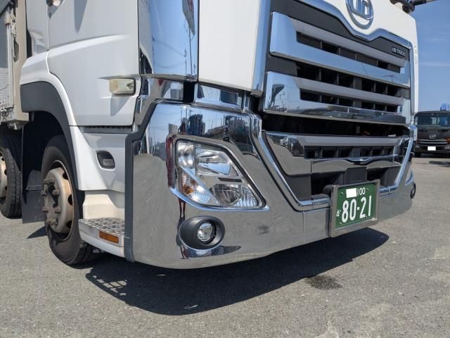 Nissan QUON 2020-09 6596898-25