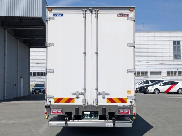 Nissan QUON 2020-09 6596898-6