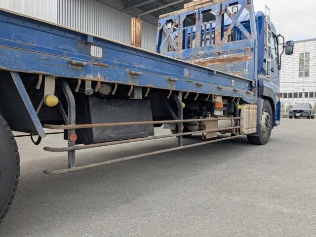 Nissan QUON 2018-05 6596902-13