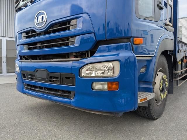 Nissan QUON 2018-05 6596902-25