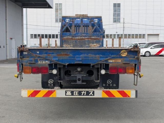 Nissan QUON 2018-05 6596902-6