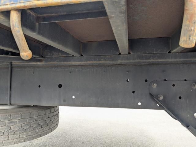 Nissan QUON 2018-05 6596902-8