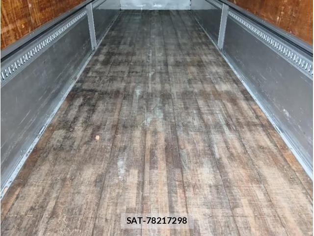 Nissan QUON 2015-03 6642277-24