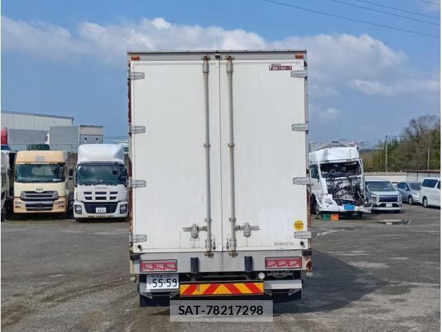 Nissan QUON 2015-03 6642277-4
