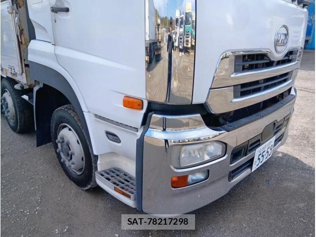 Nissan QUON 2015-03 6642277-6