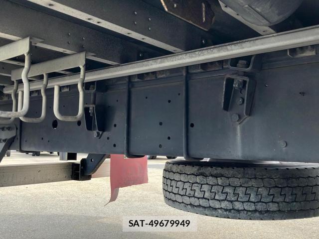 Nissan QUON 2016-12 6677638-13