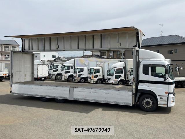 Nissan QUON 2016-12 6677638-5