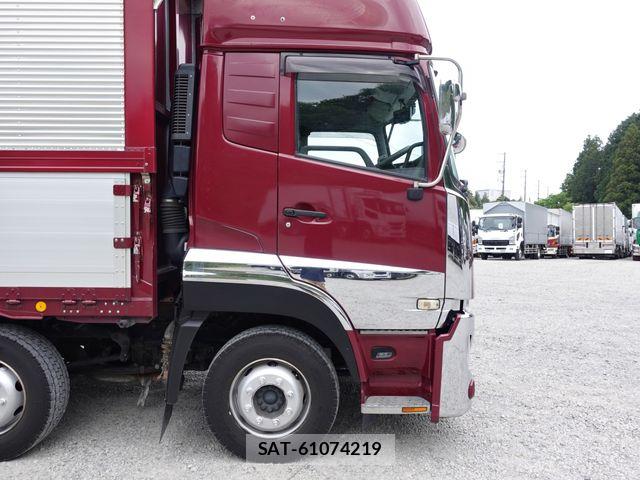 Nissan QUON 2018-01 6677635-2