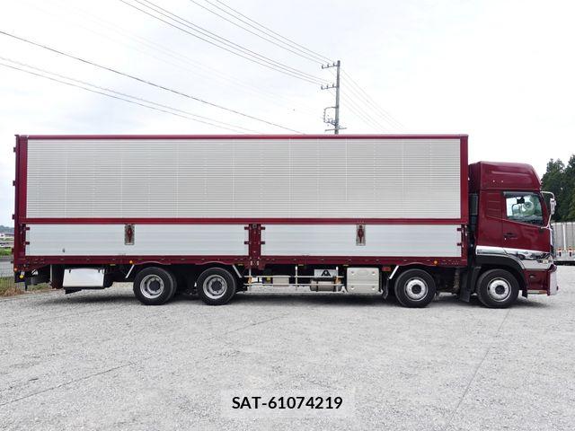 Nissan QUON 2018-01 6677635-3