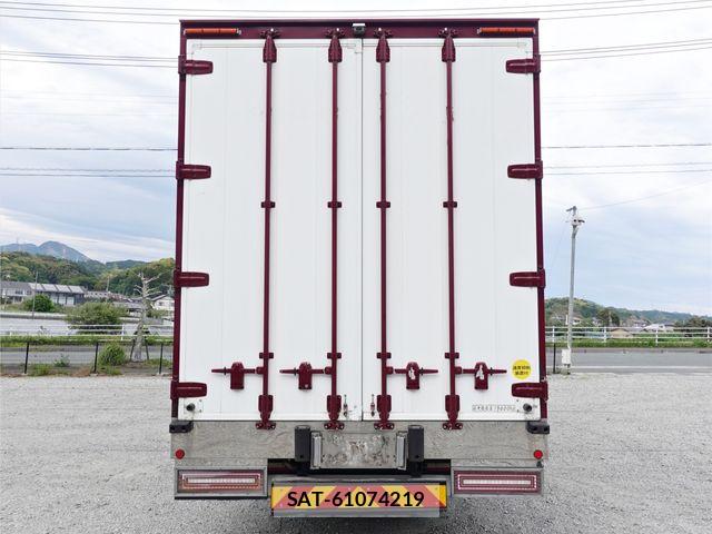 Nissan QUON 2018-01 6677635-5