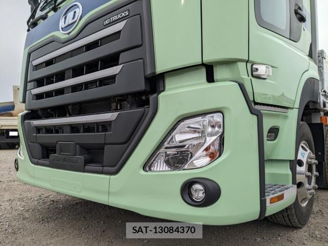 Nissan QUON 2024-09 6677632-24