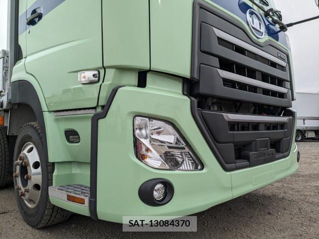 Nissan QUON 2024-09 6677632-25