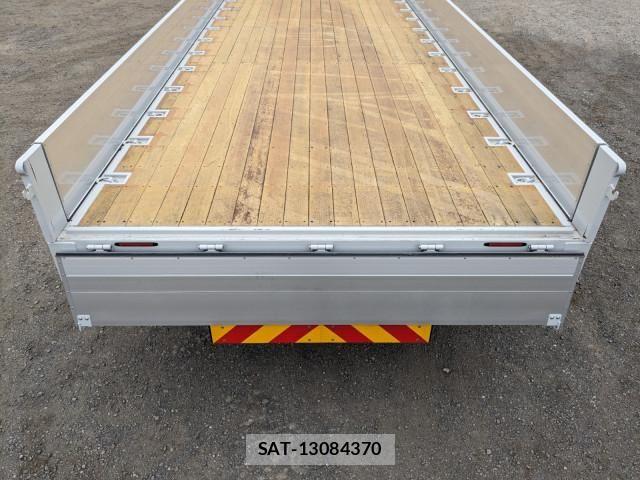 Nissan QUON 2024-09 6677632-8