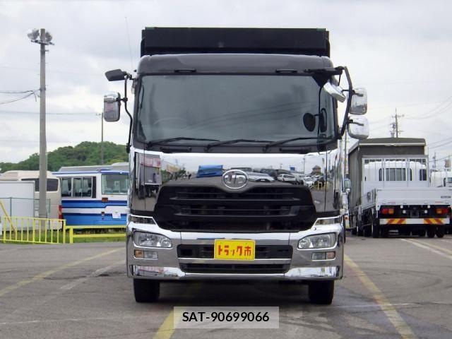 Nissan QUON 2014-10 6677636-2